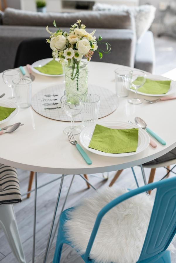 Apartamento Scandi Male Garbary Piaskowa Near Old Market Square By Renters
